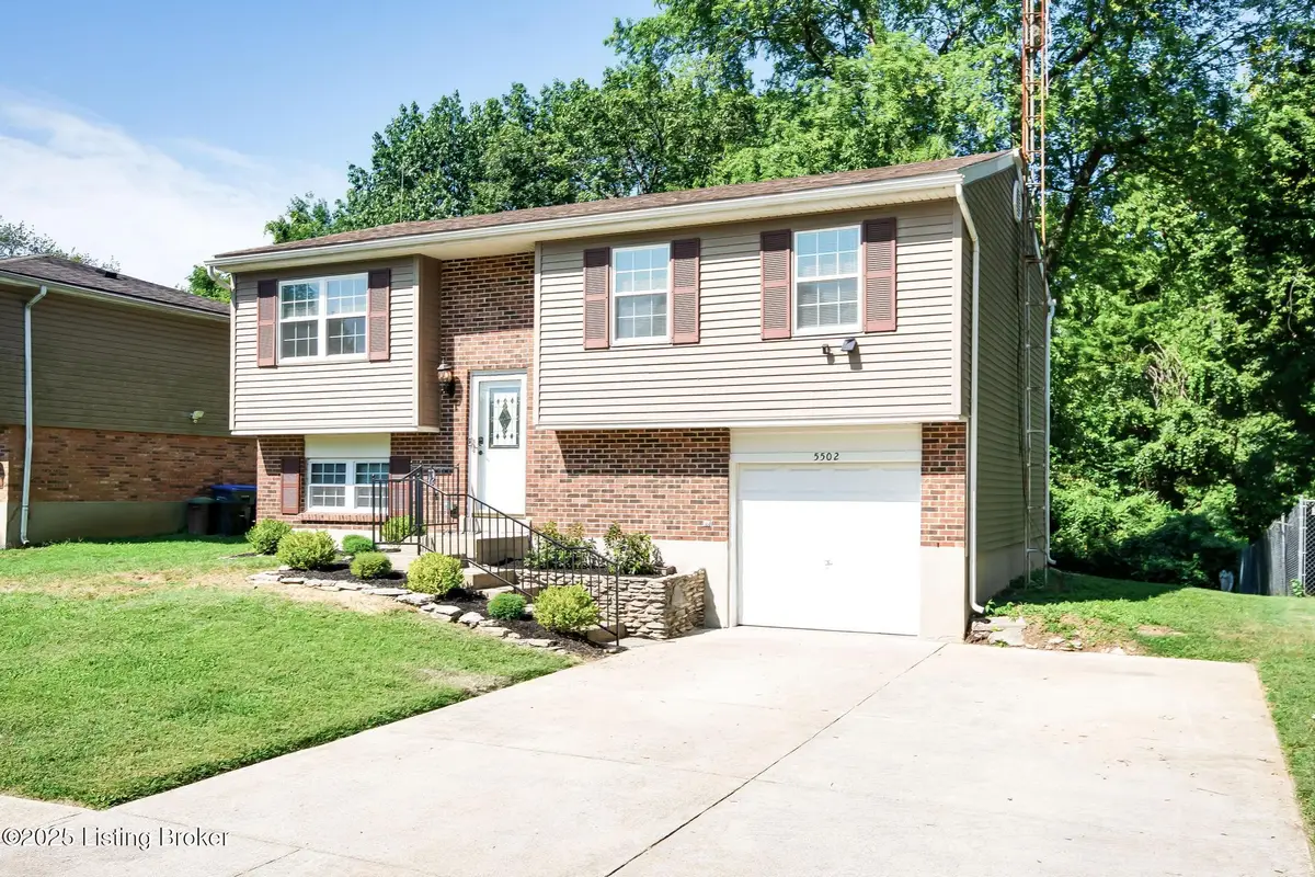 5502 Sprigwood Ln, Louisville, KY 40291 - Image #1