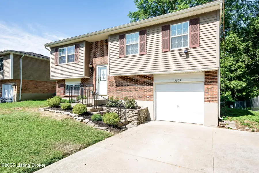 5502 Sprigwood Ln, Louisville, KY 40291 - Image #3
