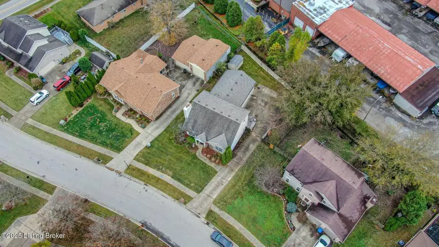 9405 Stonelanding Pl, Louisville, KY 40272 - Image #3