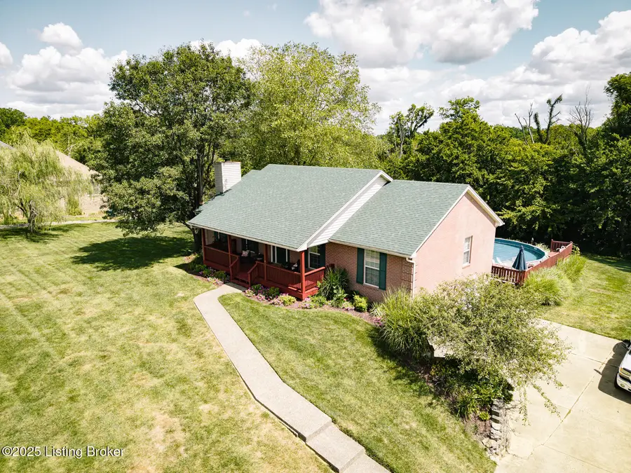 327 Wilsonville Heights Dr, Fisherville, KY 40023 - Image #2