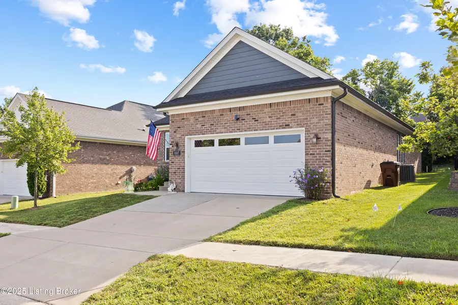8107 Cedar Crest Ln, Louisville, KY 40291 - Image #3