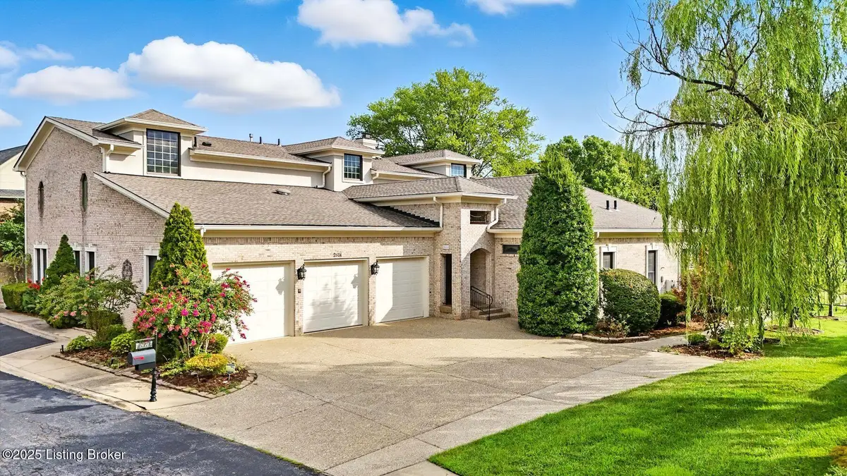 2614 Alia Cir, Louisville, KY 40222 - Image #1