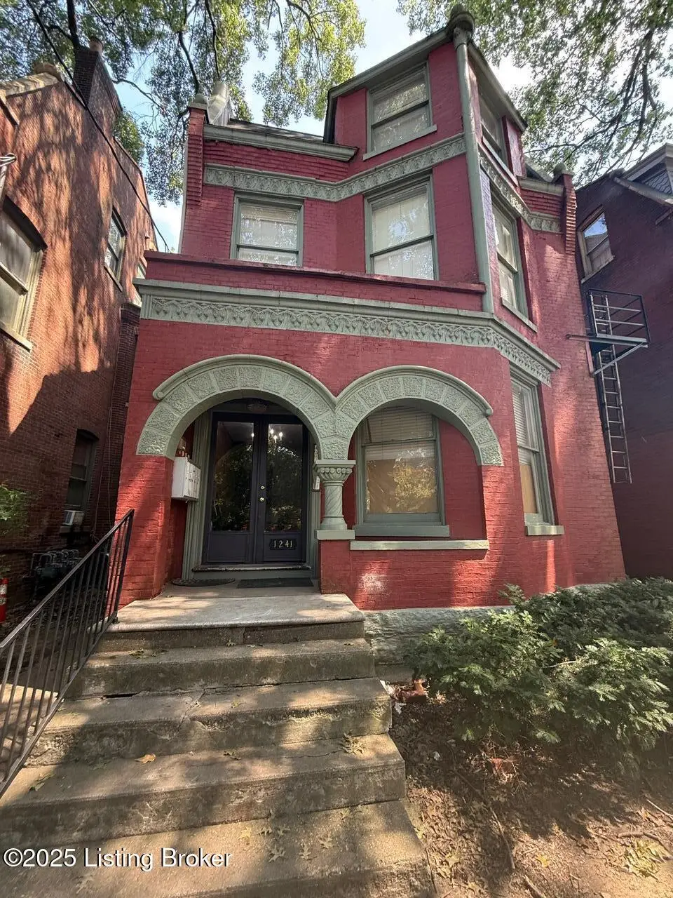 1241 S 1st St, Louisville, KY 40203 - Image #1