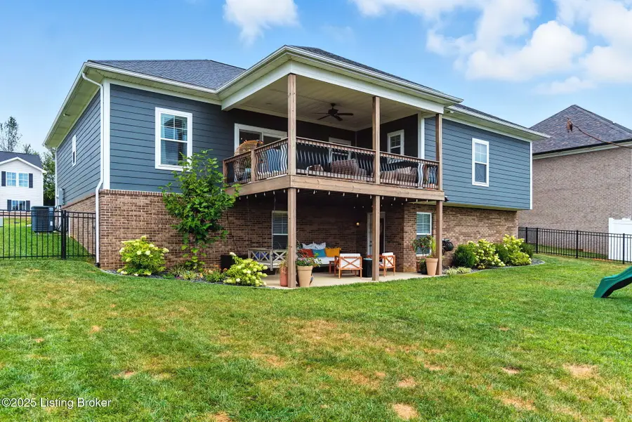 305 Wild Deer Dr, Elizabethtown, KY 42701 - Image #2