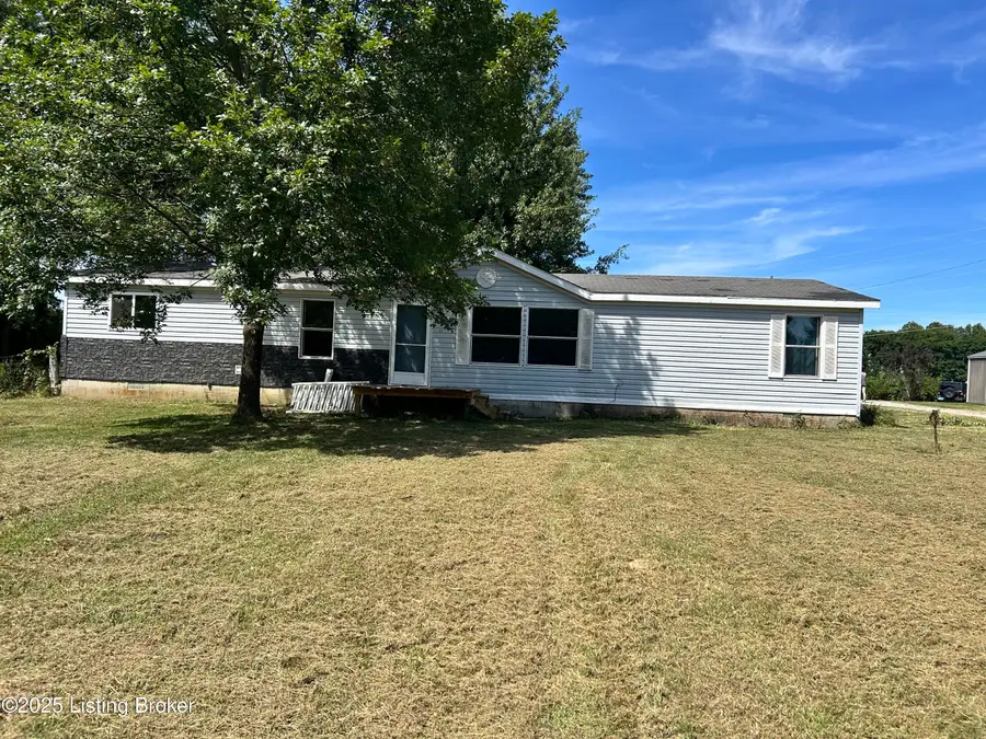 43 Robin Ln, Bedford, KY 40006 - Image #2