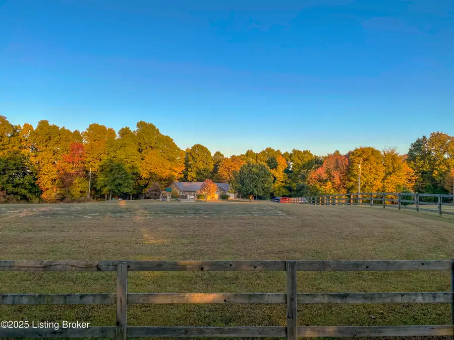 279 Laham Ln, Falls Of Rough, KY 40119 - Image #3