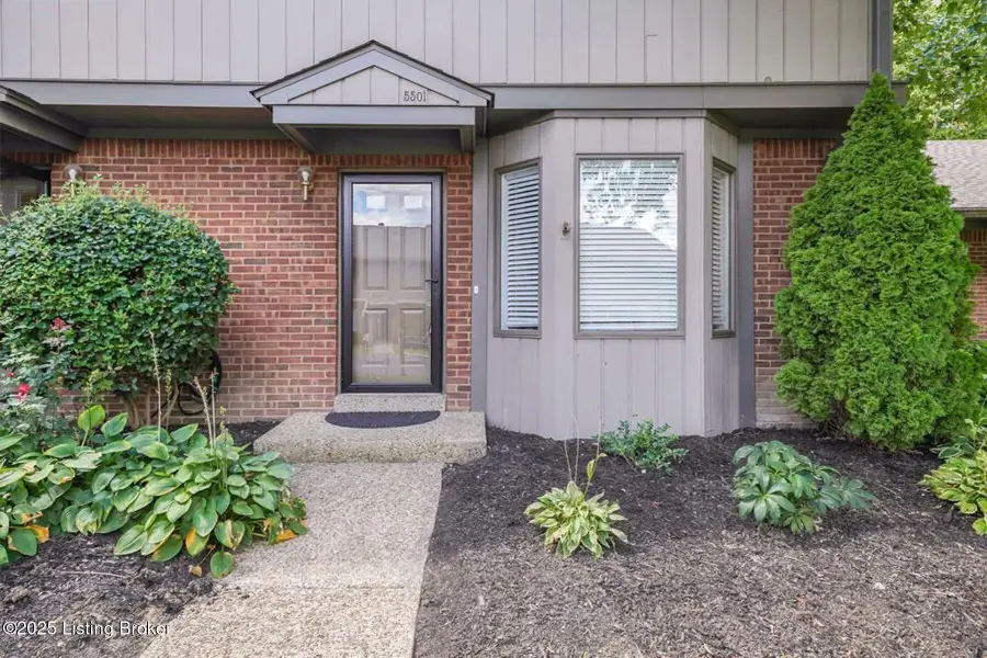 5501 Forest Lake Dr, Prospect, KY 40059 - #3