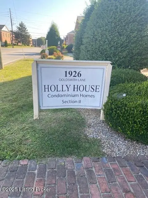 1926 Goldsmith Ln #118, Louisville, KY 40218 - Image #1
