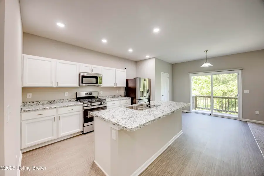 11224 Comfort Ct, Louisville, KY 40229 - Image #3