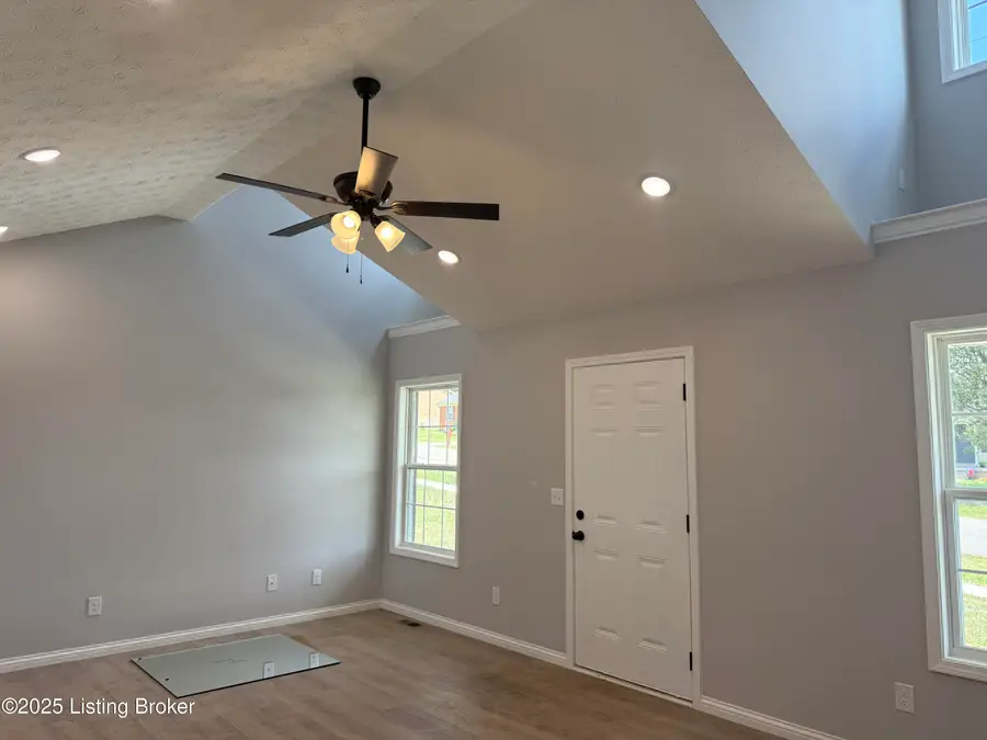 111 Kentucky Ave, Bardstown, KY 40004 - Image #3