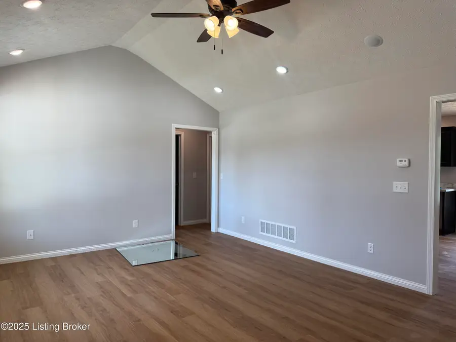 109 Kentucky Ave, Bardstown, KY 40004 - Image #3