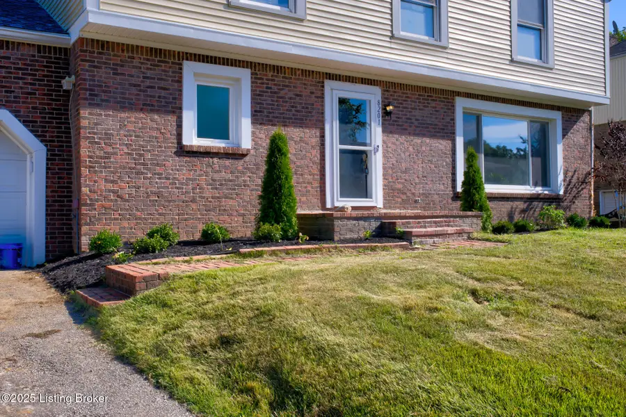 8201 Huntsman Trail, Louisville, KY 40291 - Image #2