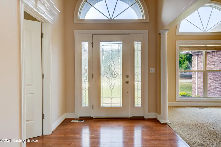 3411 Tucker Wood Ln, Louisville, KY 40299 - Image #3