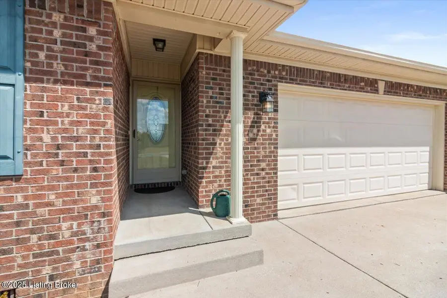 128 Skyline Dr, Lebanon, KY 40033 - Image #2