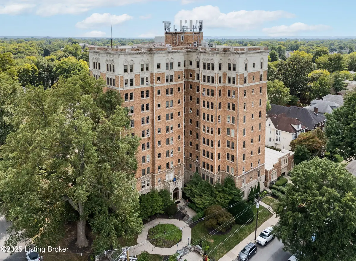 2140 Bonnycastle Ave #10E, Louisville, KY 40205 - Image #1
