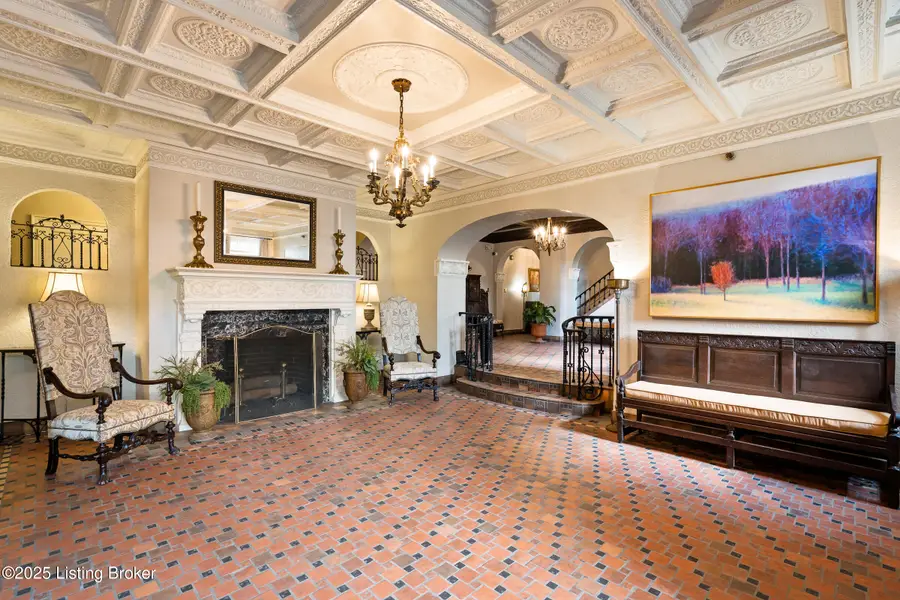 2140 Bonnycastle Ave #10E, Louisville, KY 40205 - Image #3