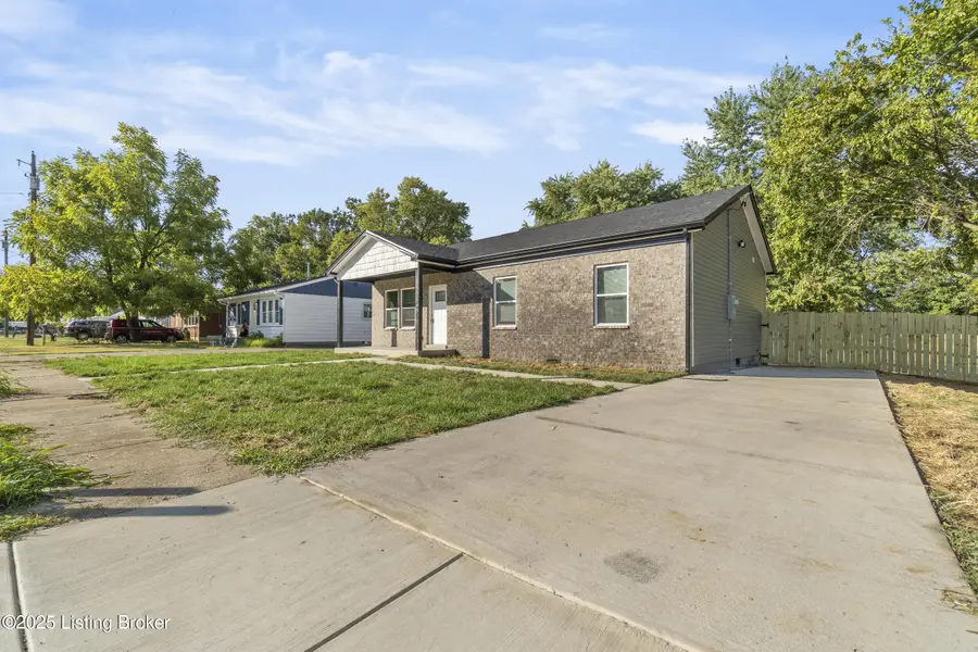 4305 Lees Ln, Louisville, KY 40216 - Image #2