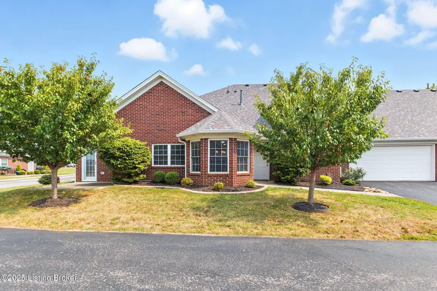 10009 Vista Springs Way, Louisville, KY 40291 - Image #2