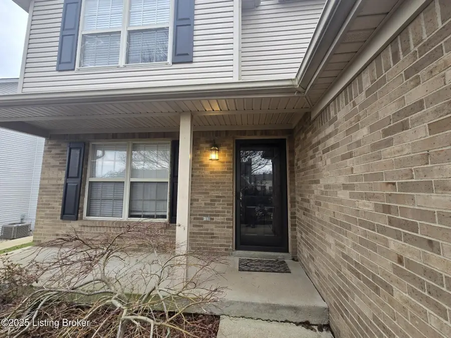 9730 Hunting Ground Ct, Louisville, KY 40228 - Image #3