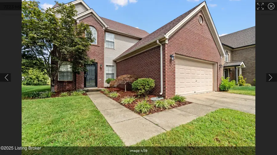 7223 Meadow Ridge Dr, Louisville, KY 40218 - Image #2
