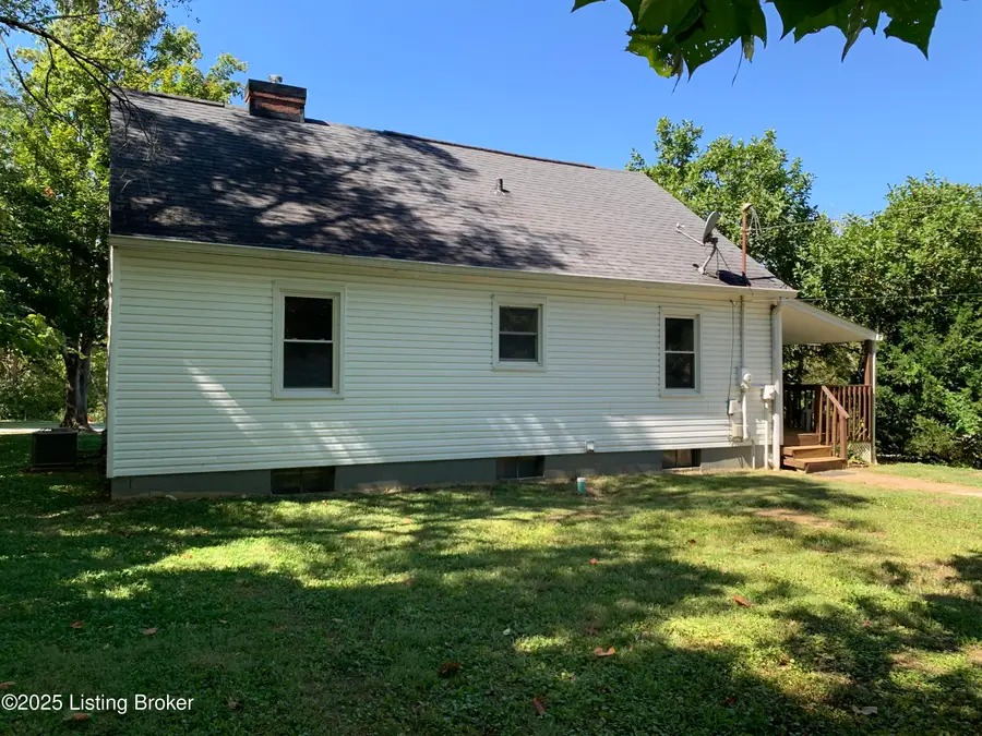 311 Maple Ct, La Grange, KY 40031 - Image #3