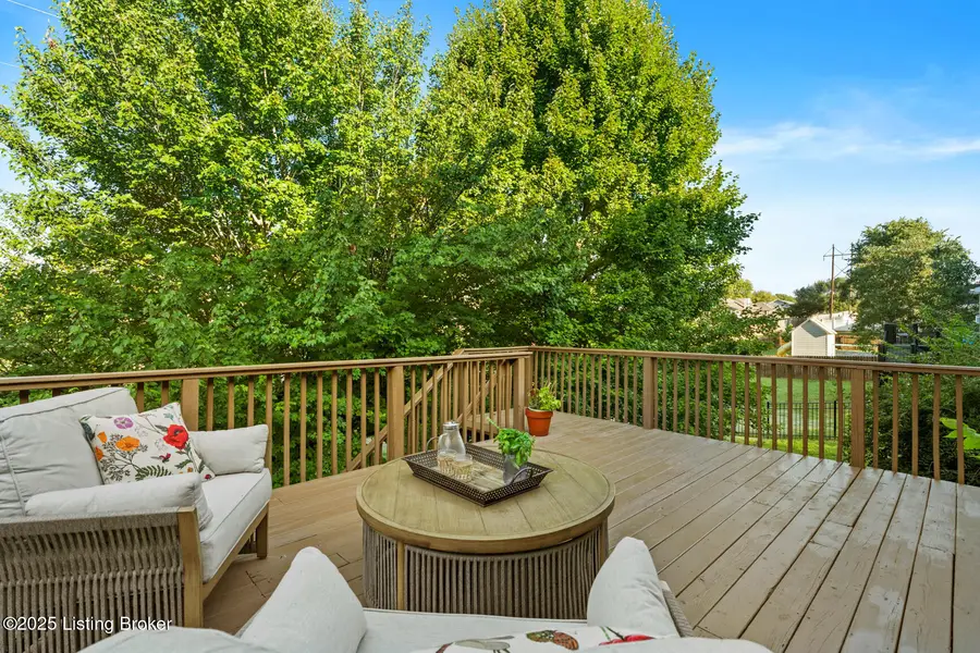 135 Blossom Cir, Shelbyville, KY 40065 - Image #3