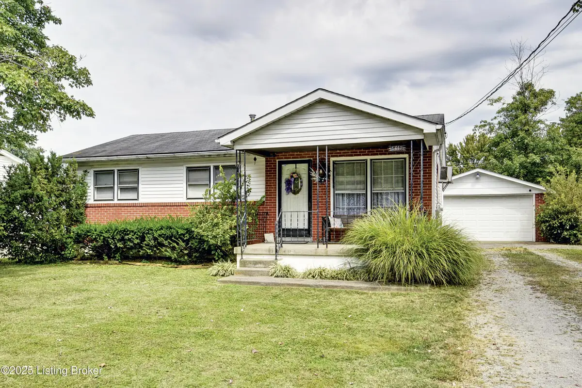 6117 Toebbe Ln, Louisville, KY 40229 - Image #1