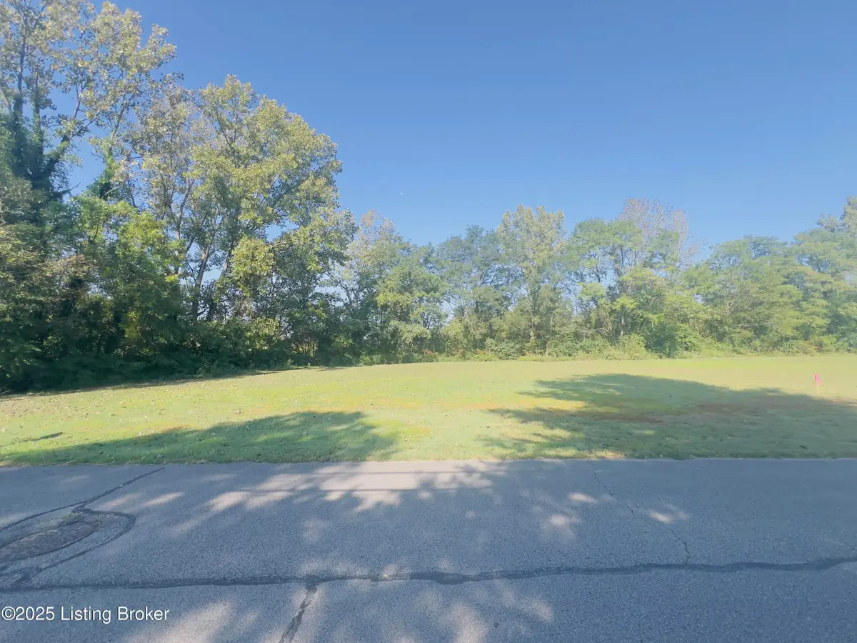 13810 Bohannon Ave, Louisville, KY 40272 - Image #1