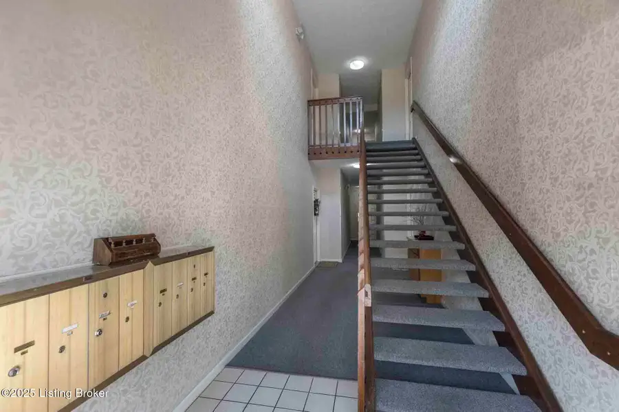 410 Ethridge Ave #UNIT 207, Louisville, KY 40223 - Image #2