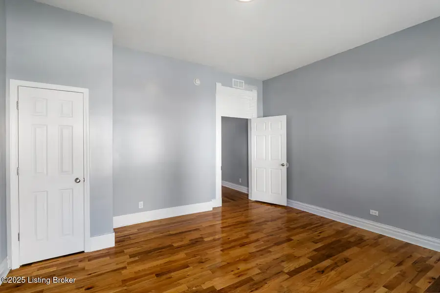 331 N 23rd St, Louisville, KY 40212 - Image #2