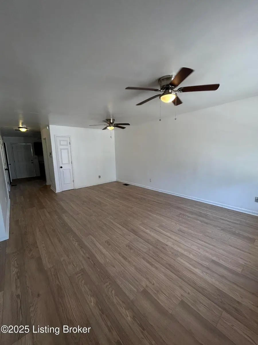 418 W Dr W. J. Hodge St, Louisville, KY 40203 - Image #3