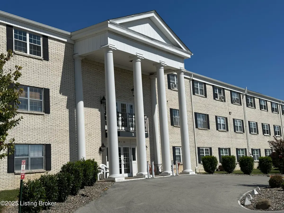 288 El Conquistador Pl, Louisville, KY 40220 - Image #1