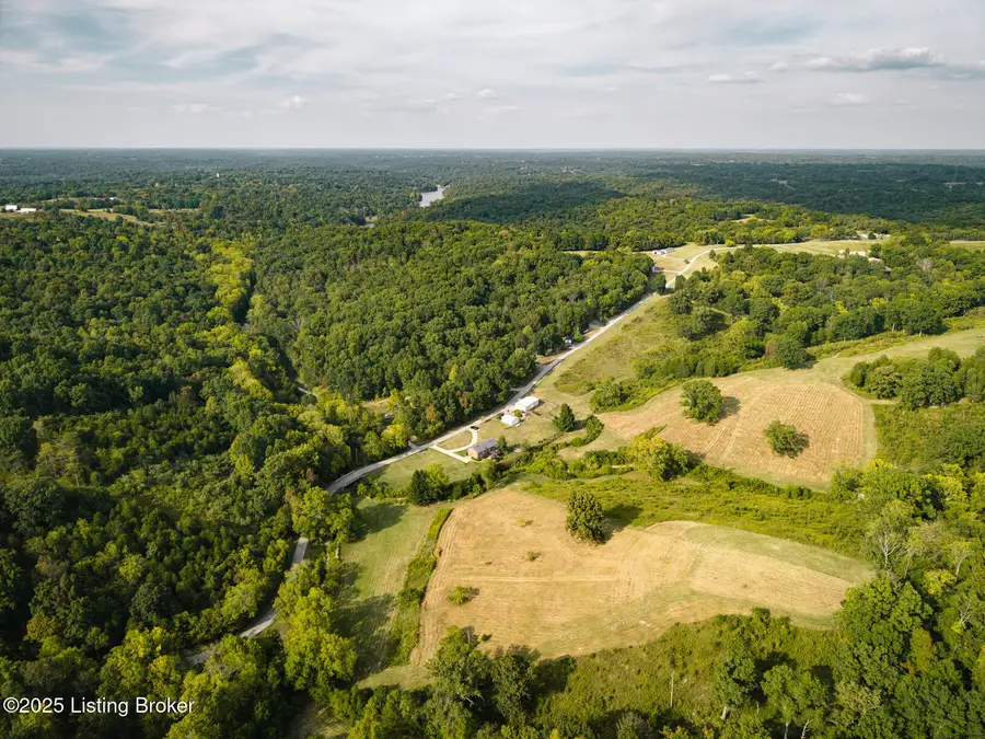835 Cat Walk Rd, Bagdad, KY 40003 - Image #3