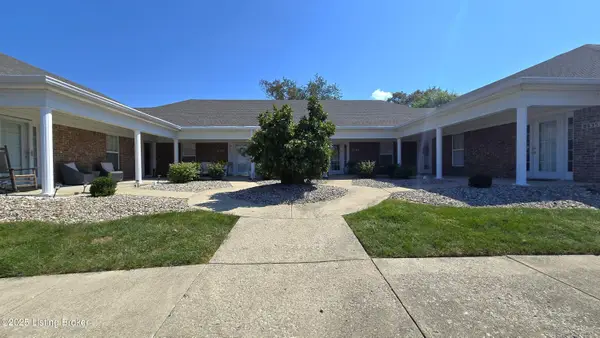 8627 Applegate Village Dr, Louisville, KY 40219