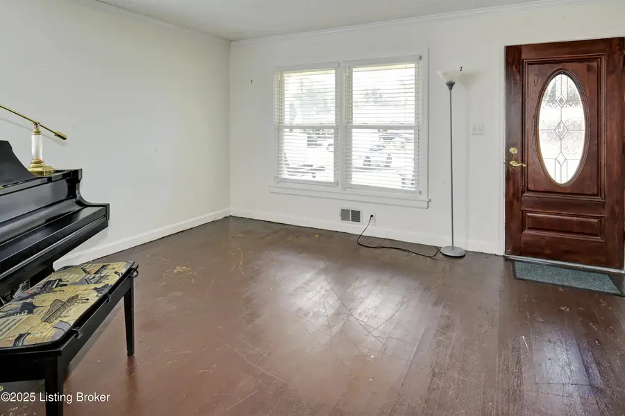 5306 Velle Vista Dr, Louisville, KY 40272 - Image #2