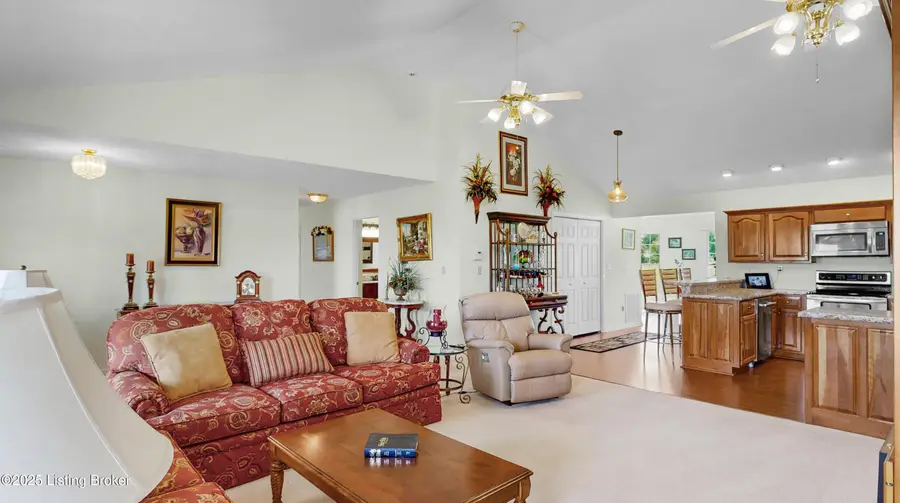 5923 Brandenburg Rd, Brandenburg, KY 40108 - Image #3