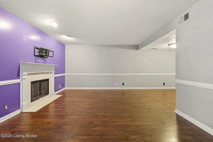 10401 Shelbyville Rd, Louisville, KY 40223 - Image #3