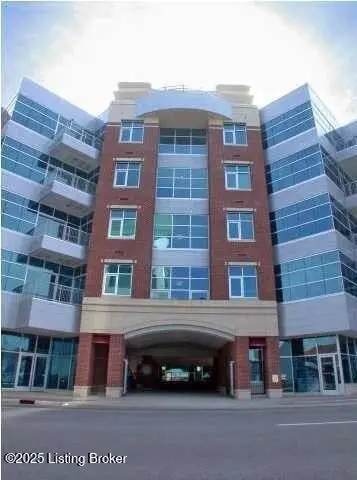 324 E Main St #UNIT 405, Louisville, KY 40202 - Image #2