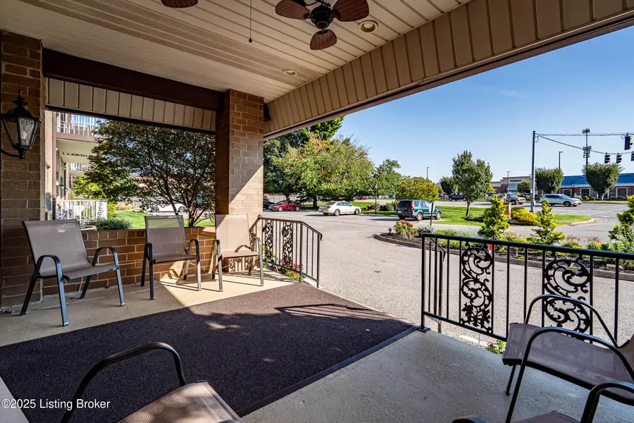 3030 Breckenridge Ln #202, Louisville, KY 40220 - Image #3