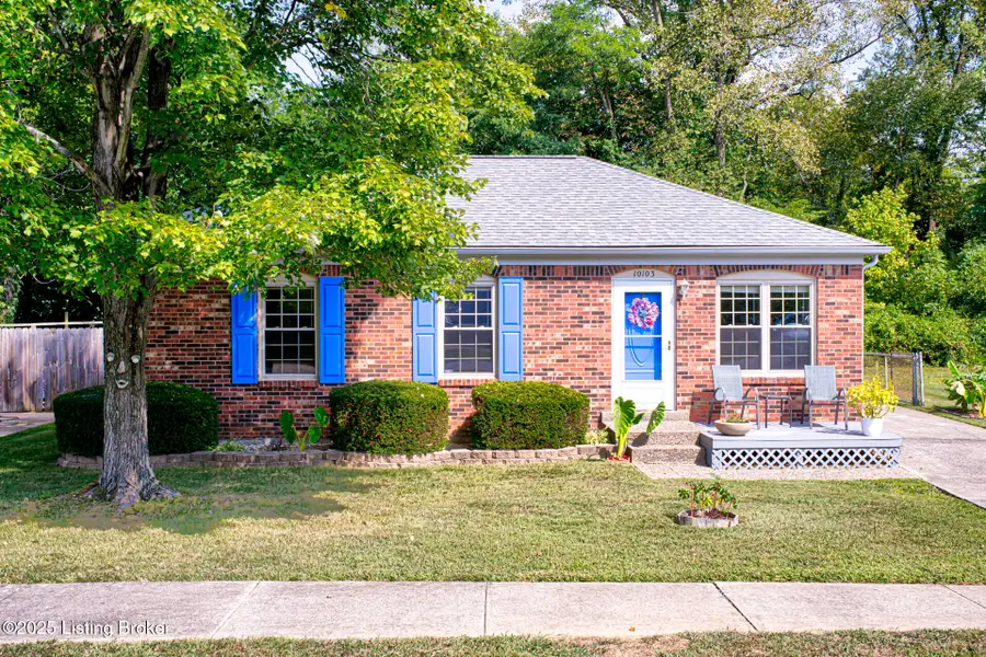 10103 Blue Creek Dr, Louisville, KY 40229 - Image #2