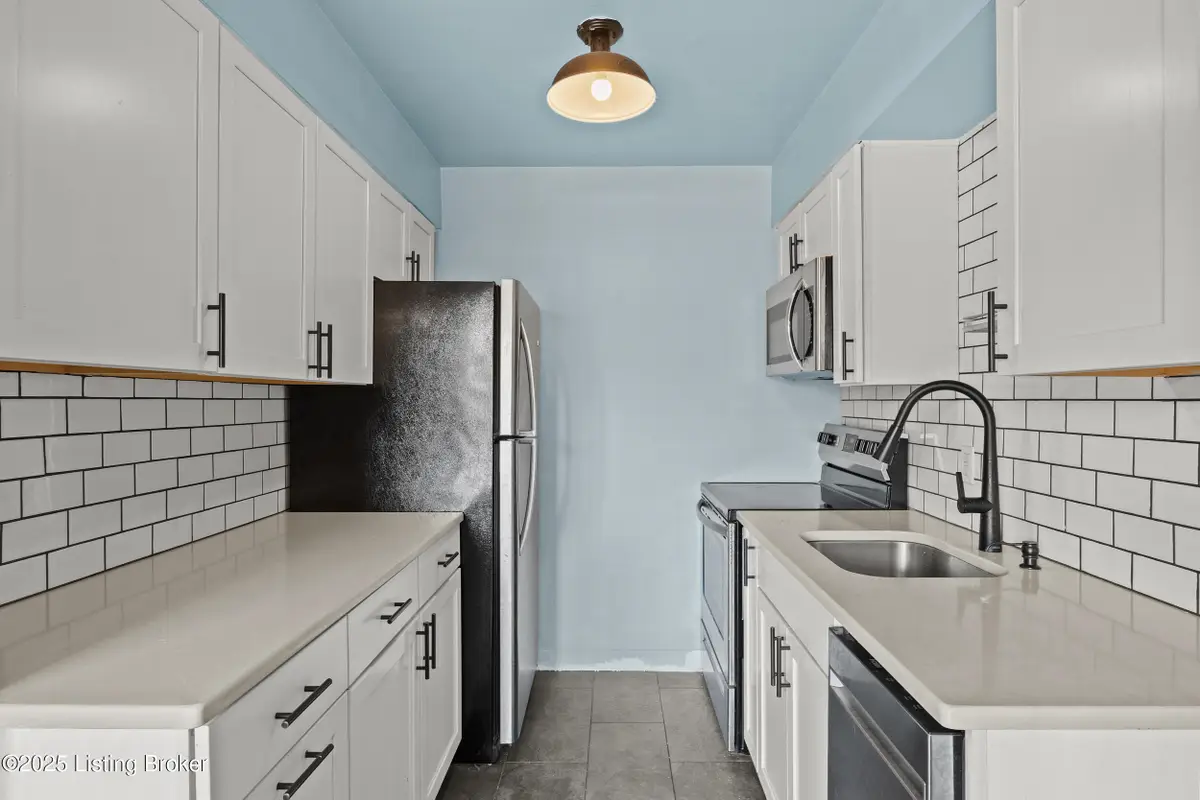 1718 Odaniel Ave #7, Louisville, KY 40213 - Image #1