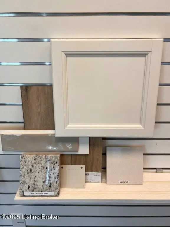 10916 Blacksmith Rd, Louisville, KY 40291 - Image #3