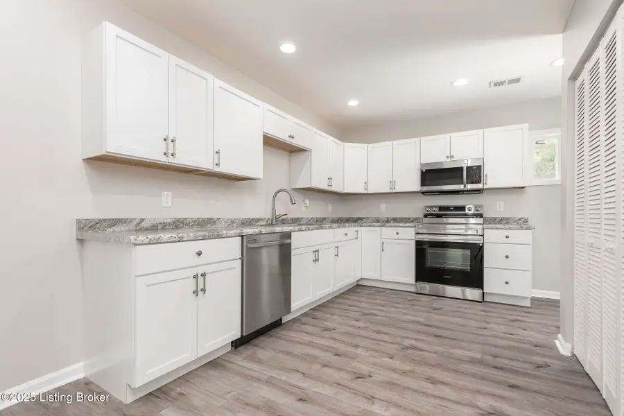 1052 Cecil Ave, Louisville, KY 40211 - Image #2
