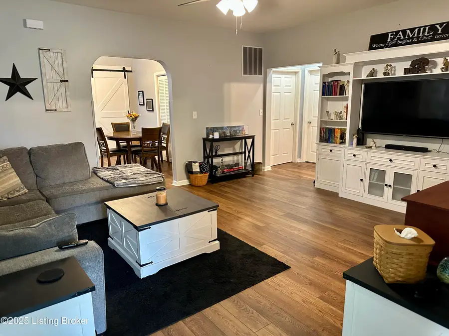 1101 7th St, Carrollton, KY 41008 - Image #2