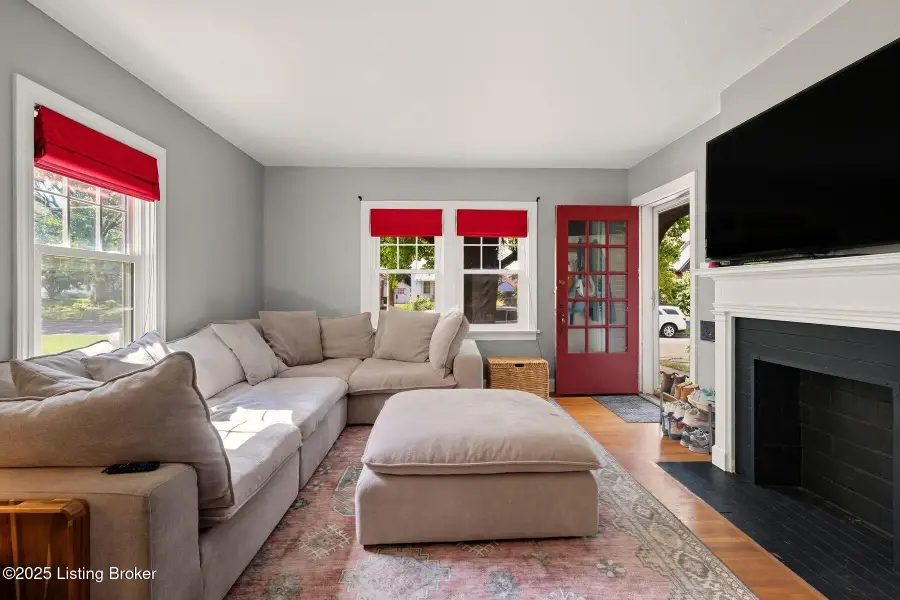 2545 Ridgewood Ave, Louisville, KY 40217 - Image #2