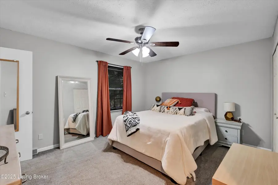 3908 Stony Brook Dr, Louisville, KY 40299 - Image #3