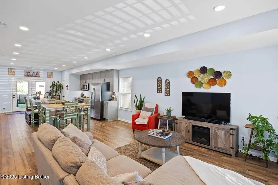 3739 Ethel Ave, Louisville, KY 40218 - Image #2