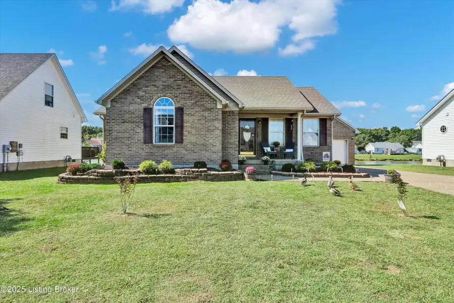 271 Clear Lake Dr, Shepherdsville, KY 40165 - Image #2