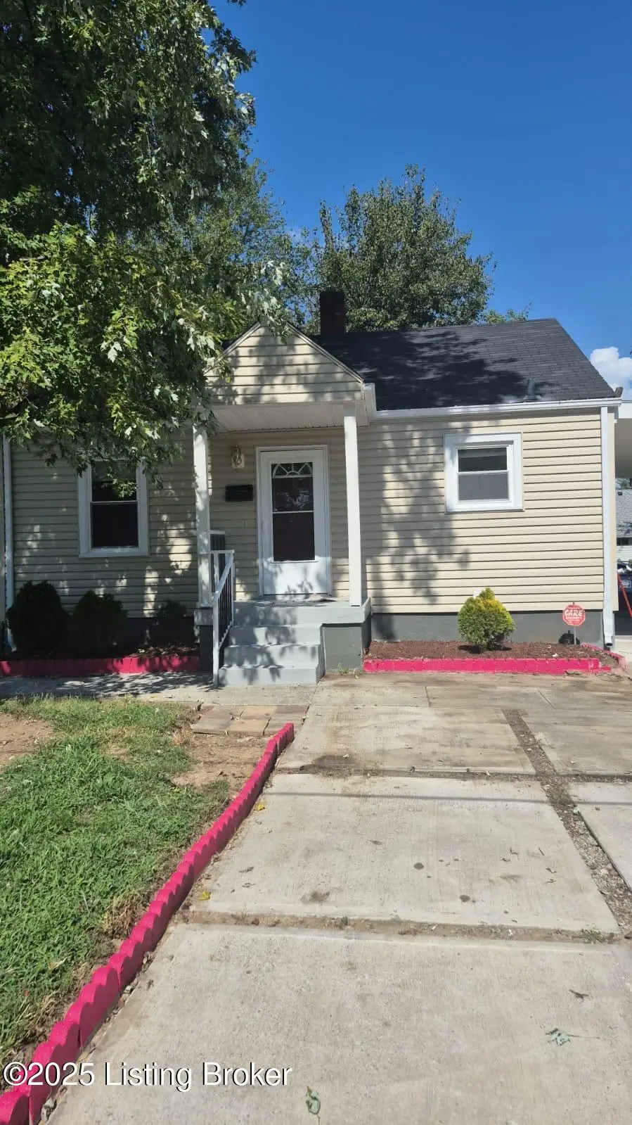 1717 Theresa Ave, Louisville, KY 40216 - Image #1