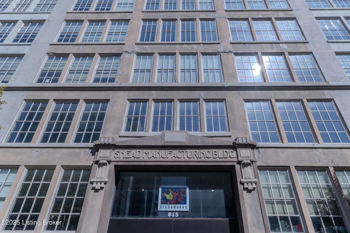 815 W Market St #807, Louisville, KY 40202 - Image #1
